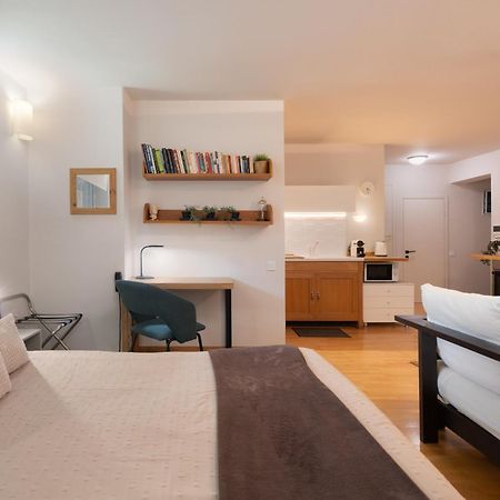 Bright, Cosy Studio Close To Glyfada Beach & Center Афіни Екстер'єр фото
